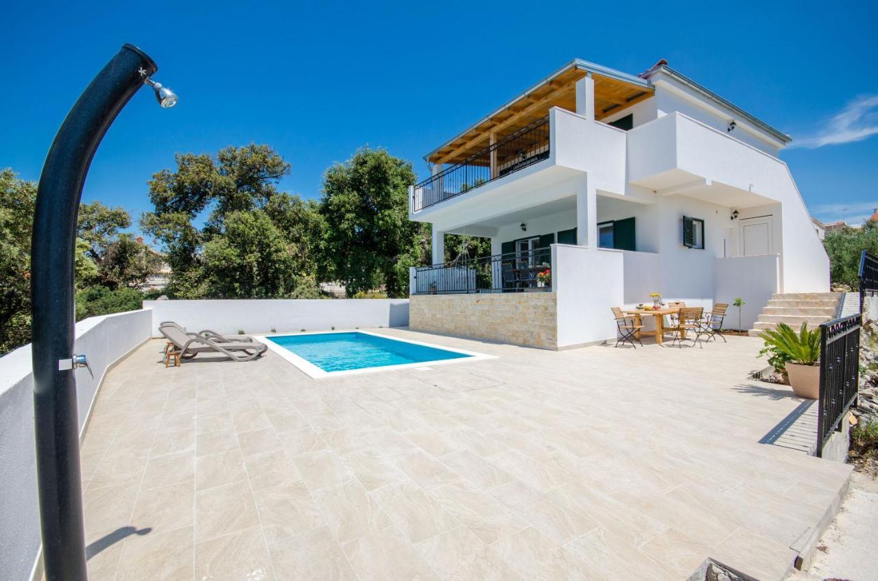 Villa Dupla Kanica Sevid ภายนอก รูปภาพ