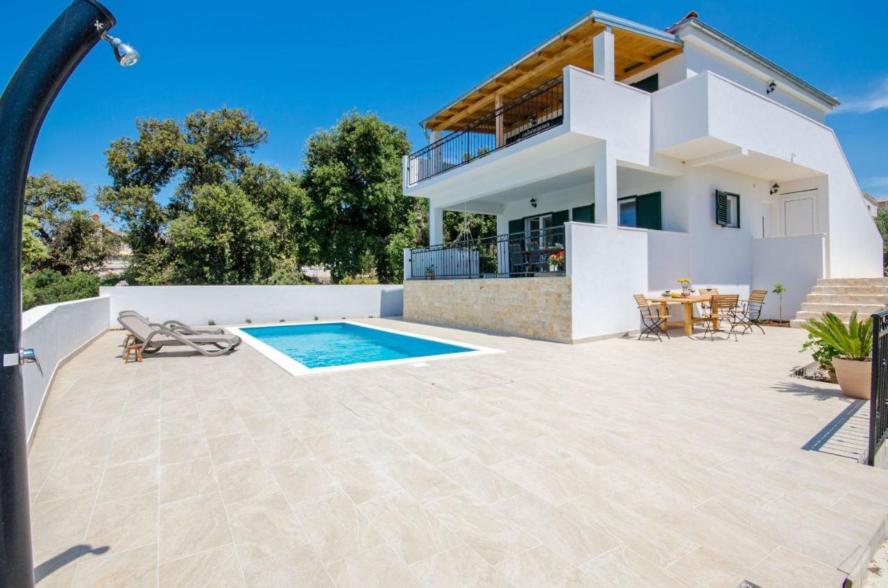 Villa Dupla Kanica Sevid ภายนอก รูปภาพ