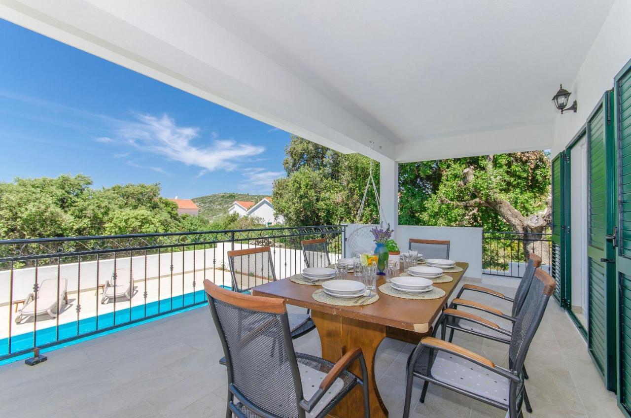 Villa Dupla Kanica Sevid ภายนอก รูปภาพ