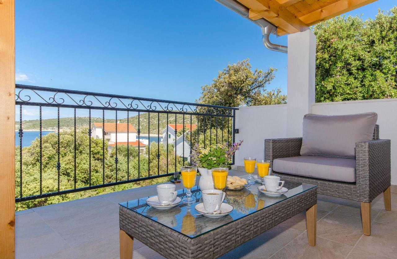 Villa Dupla Kanica Sevid ภายนอก รูปภาพ